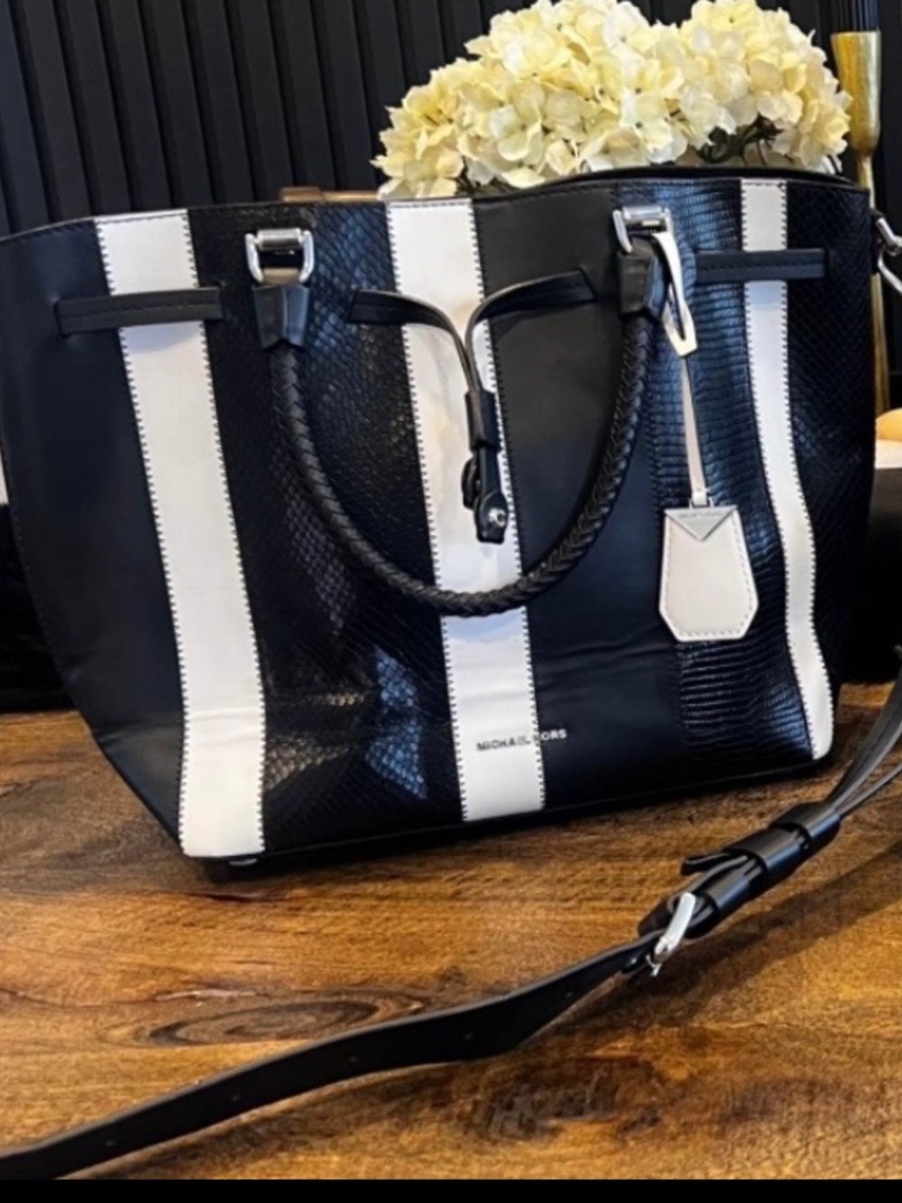 MK purse